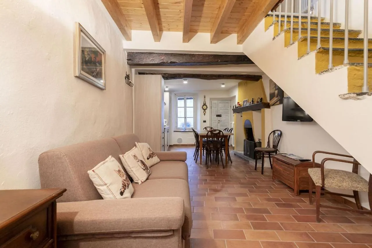 Willow House Apartment Sala Comacina 0*,